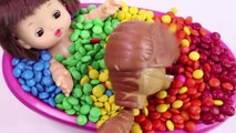 Learn Colors Crying Baby Doll Bath Time With M&Ms Chocolate Nursery Rhymes Finger Song-NT6G9hF