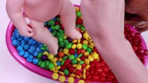 Bad Baby Doll Crying Bath Time Learn Colors With m&m Nursery Rhymes Finger Song-BeIS