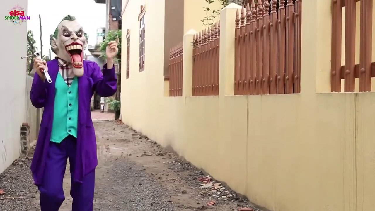 Frozen Elsa Spiderman  Elsa Car Toy Crash Joker Atrocity Doctor Police Prank! w Superhero  Fun-9FUzN