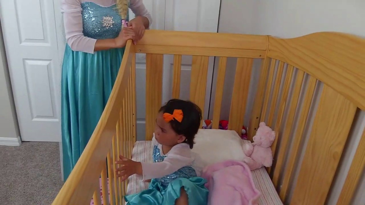 Elsa Baby Missing w_ Frozen Elsa, Snow White, princess rapunzel, chocolate fountain-9-PI5Wy