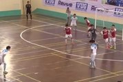 Un coup franc génial au futsal