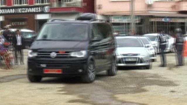 Nurettin Canikli: Bir Tarafta 3 Ayrı Terör Örgütüne Karşı Mücadele Verirken, Diğer Tarafta...