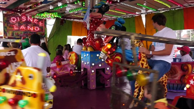 Après-midi à la fête foraine avec les copains de Pottoka