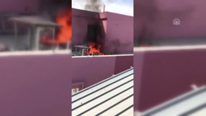 Yakalanacaklarını Anlayınca Uyuşturucuyu Ateşe Verdiler