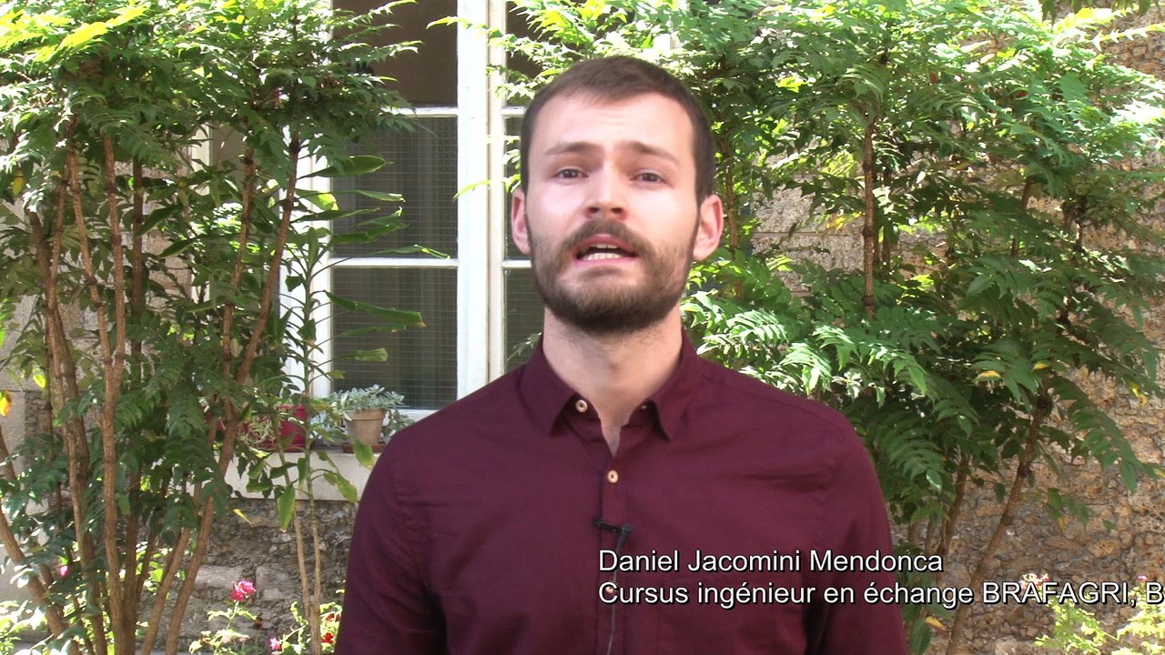 Studying Life sciences at AgroParisTech / Etudier les sciences du vivant à AgroParisTech.