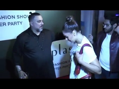 [MP4 480p] Bipasha Basu Soon To Be Mom _ Bollywood Box Gossips 2017