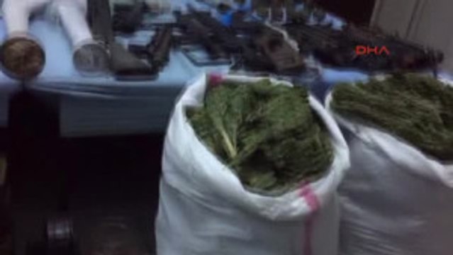 Diyarbakır PKK Terör Örgütüne Ait 11 Sığınakta Silah, Muhimmat ve Patlayıcı Ele Geçirildi