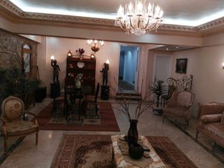 دوبلكس للبيع بالتجمع الاول تشطيب اكسترا لوكس