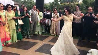 Laila main laila best dance performance in party