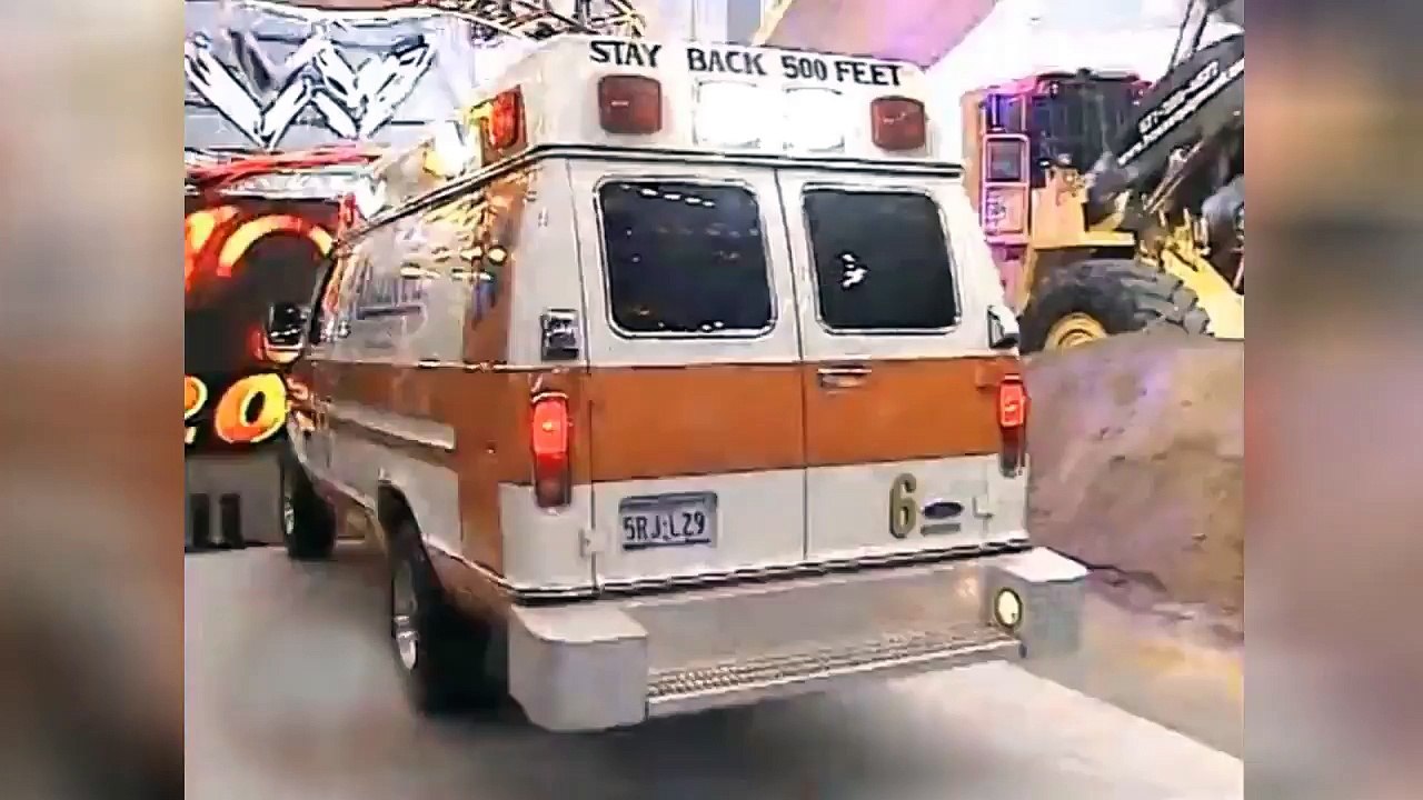 Roman Reigns gets Booed at the WWE Hall of Fame 2017 (HD)Roman Reigns gets Booed at the WWE Hall of Fame 2017 (HD)