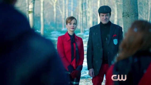 Riverdale - Chapter Nine- La Grande Illusion Trailer - The Cw