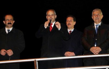 Istanbul'da Akıl Almaz Olay: Kadın Öldü, Eşi ve Oğlu Hastanede
