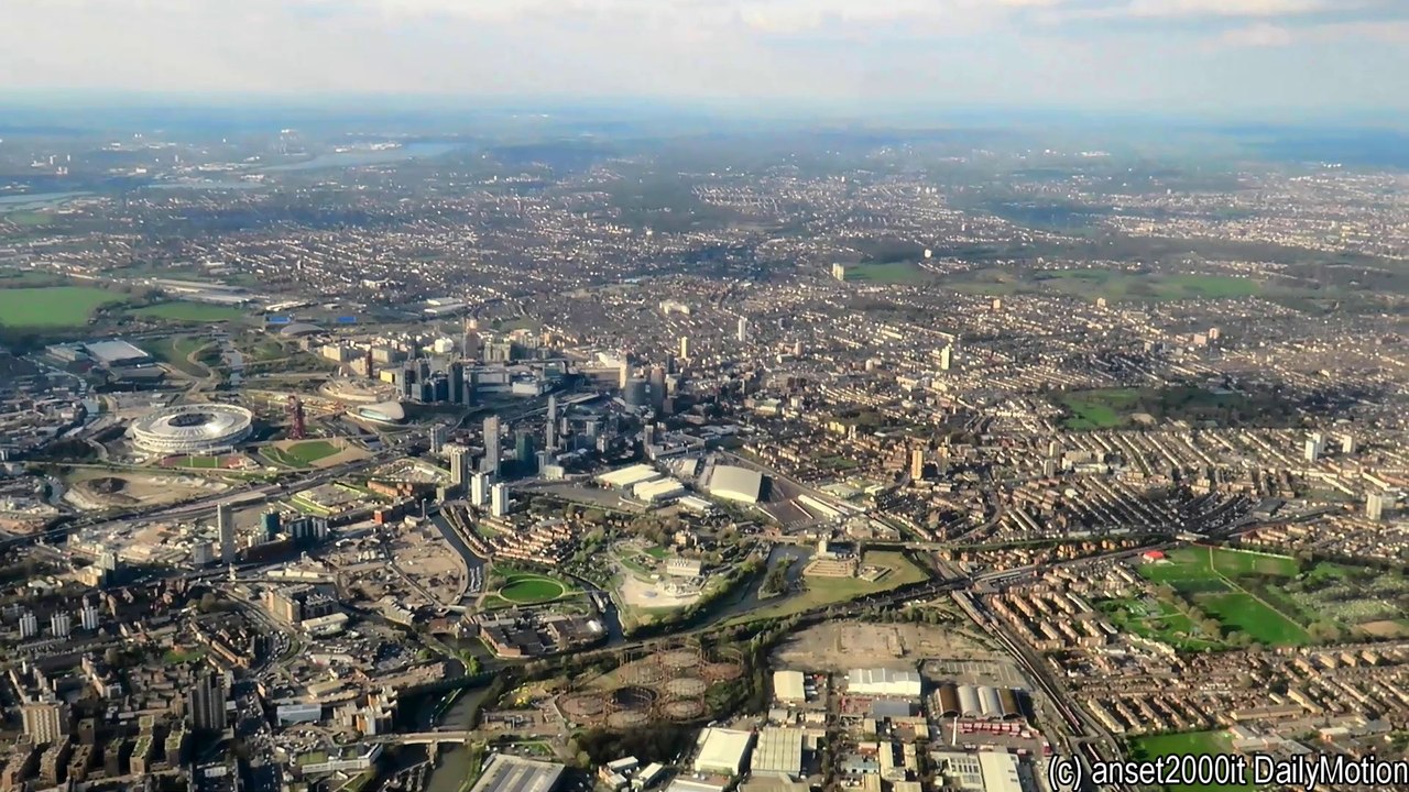 London City Airport to Frankfurt. Lufthansa LH 935 Embraer ERJ-190LR. Full Flight