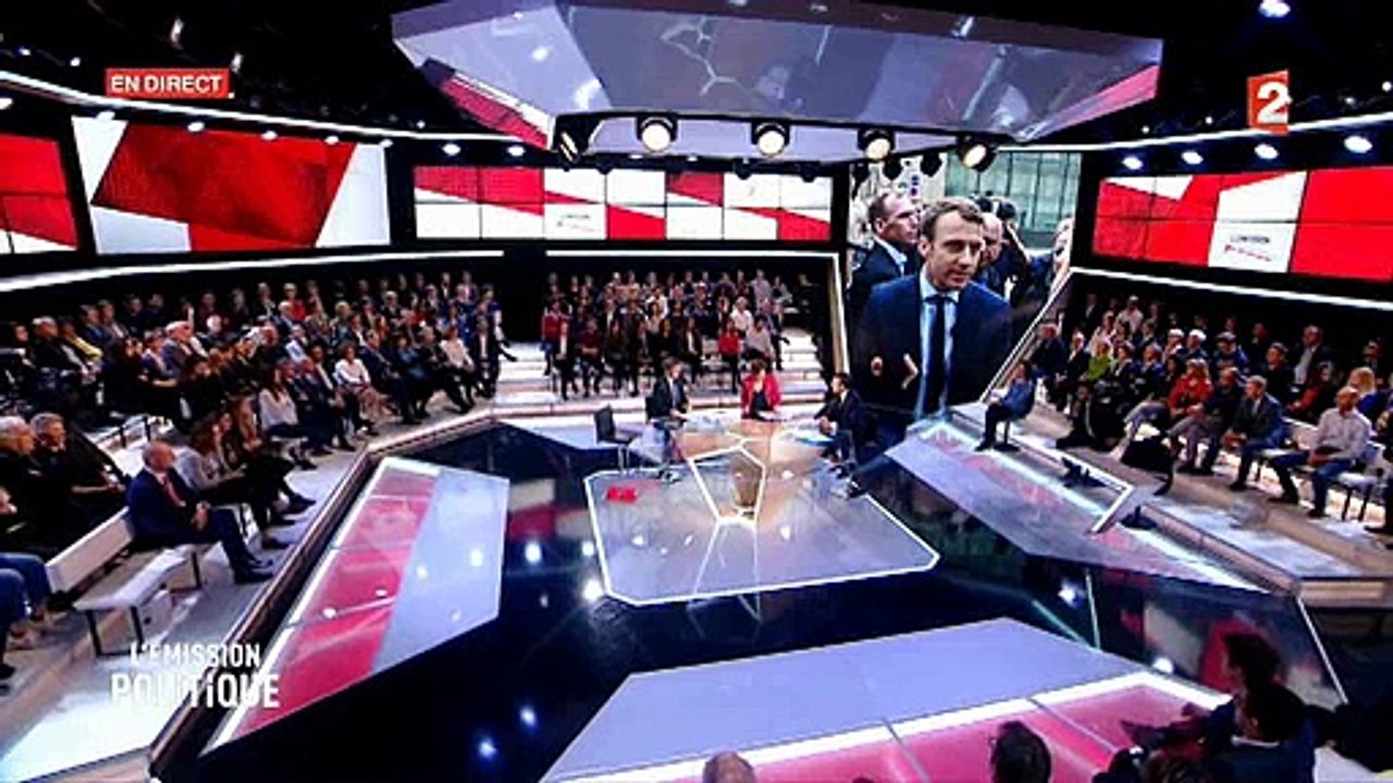 Pujadas ironise sur le faux scoop du Parisien qui annonçait hier connaître le nom de l'invité surprise de Macron