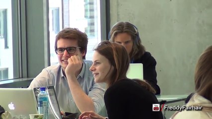 【腹筋崩壊注意】エロ動画の音が漏れてる！と思わせるイタズラドッキリw演技だよw【海外人気ドッキリ！ハプニング集！俺的ランキング！】