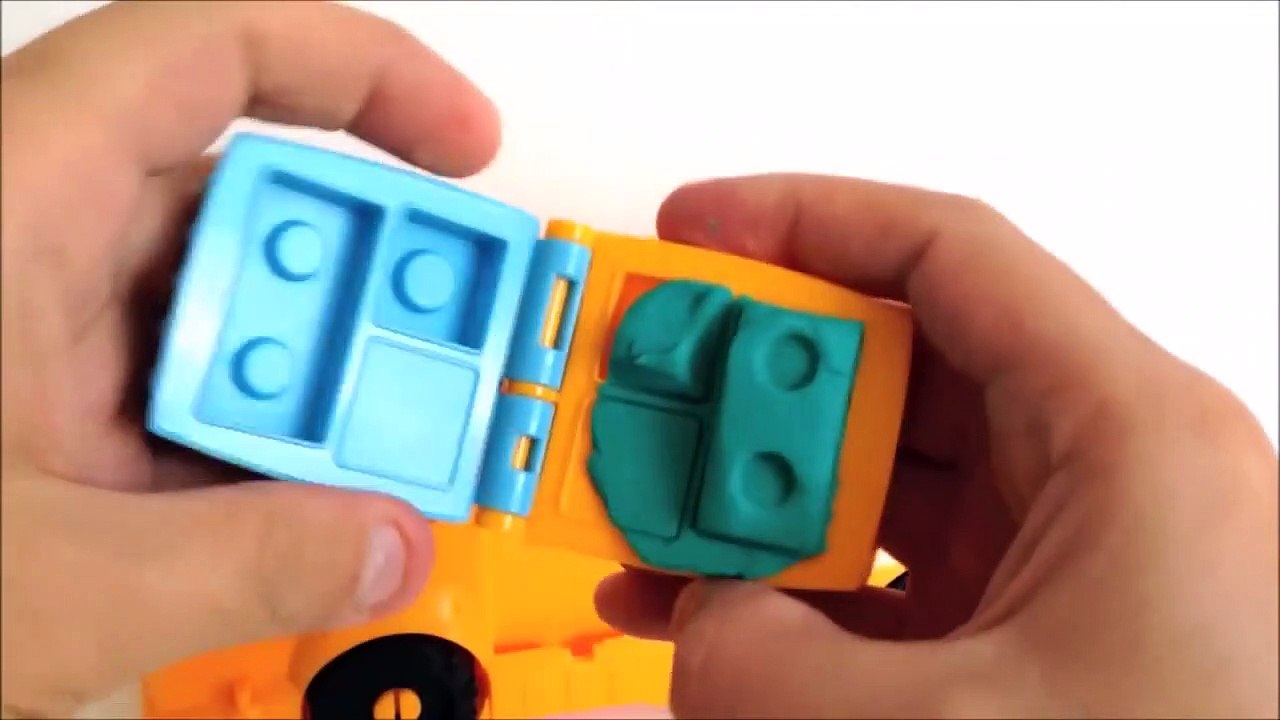 Play Doh Diggin Rigs Buster the Po ecking Ball