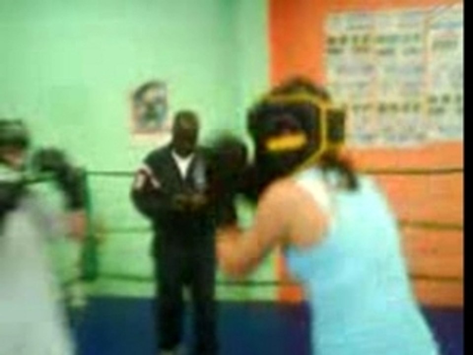 Boxe Anne-lyse et Julie !