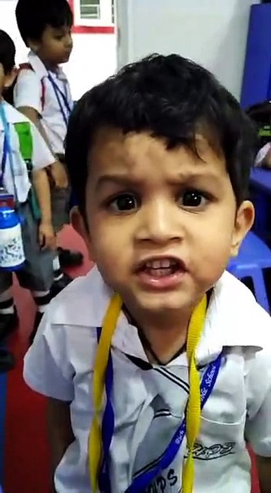 Gulabi aankhen jo teri dekhi