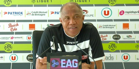 Le point-presse d'Antoine Kombouaré avant le déplacement à Paris