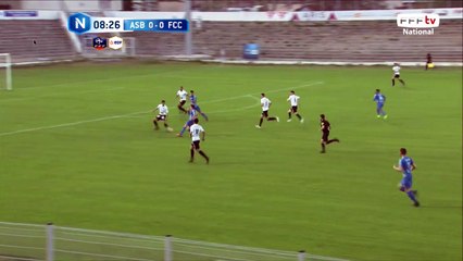 Le centre qui ne trouve personne