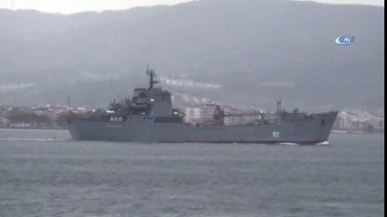 Rus Çıkarma Gemisi Boğazdan Geçti