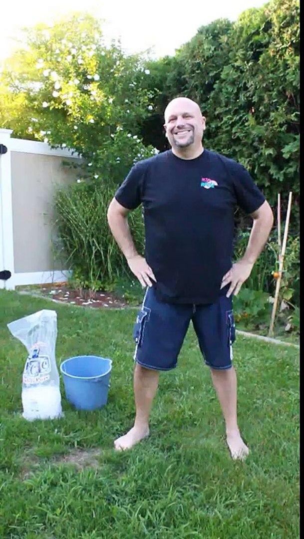⁣ALS Ice Bucket Challenge - Chris Kellogg of 94.7 WMAS's Kellogg Krew