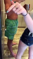 Insultée, une fille se venge en mettant la misère à un mec