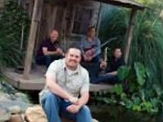 Tee Nah Nah By Ryan Foret