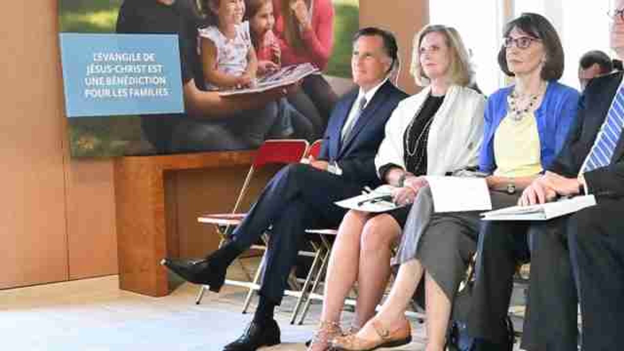 Mitt Romney acude a la presentación del primer templo mormón de Francia