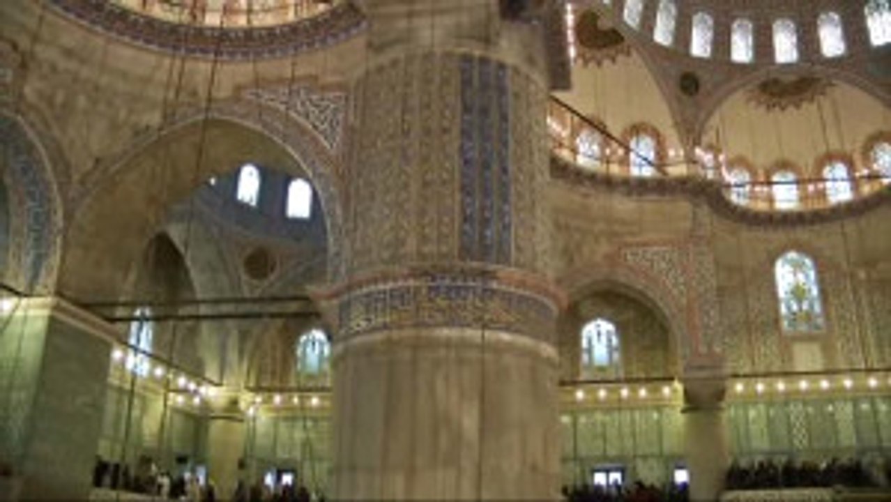 Diyanet İşleri Başkanı Mehmet Görmez: "Acı Olan İnsanların Duyarsızlaşmasıdır"