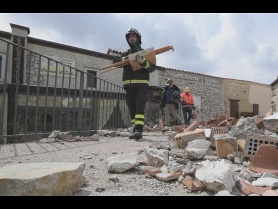 Castelluccio di Norcia (PG) - Terremoto, recupero beni (07.04.17)