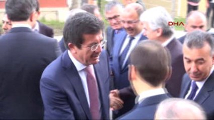 Denizli Zeybekci: ABD'nin Suriye'deki Üssü Bombalaması Gösteriş