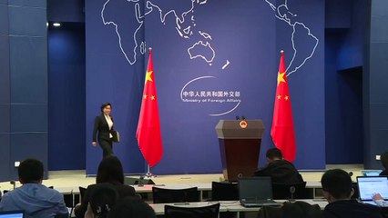 China pede calma depois de ataque dos EUA na Síria