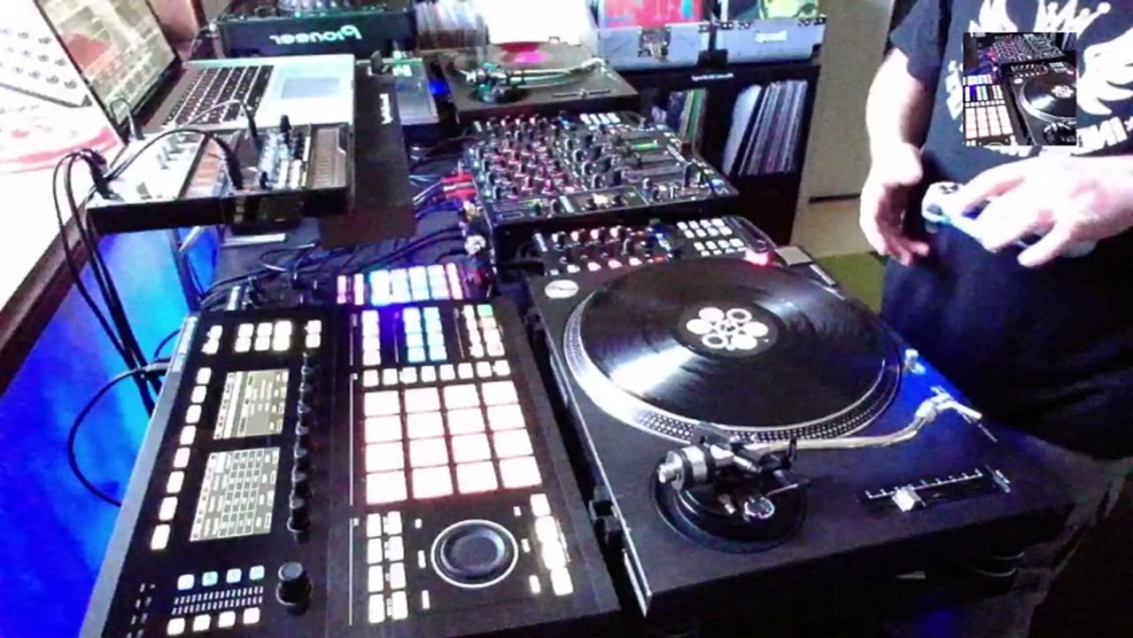 Moog dj set rétro house techno