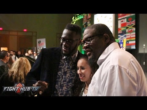 Heavyweight champs unite! Deontay Wilder & Riddick Bowe meet at WBC Convention
