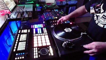 Moog dj set rétro house techno (4)