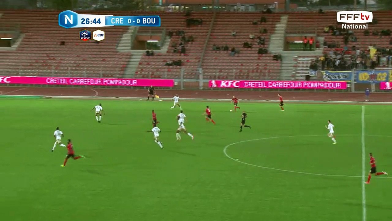 Lejeune récupère le ballon