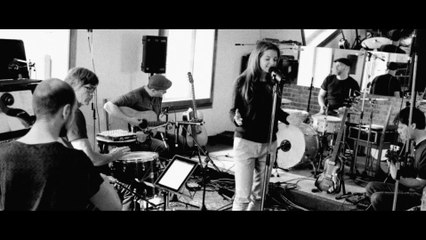 Yvonne Catterfeld - Pendel