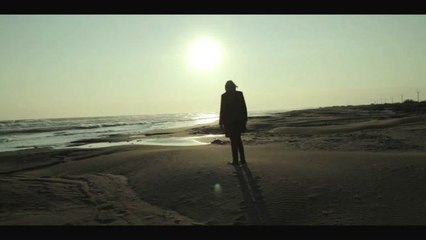 Max Buskohl - Never Fall In Love Again