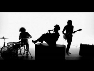 Noisettes - Dont Upset The Rhythm (Go Baby Go)