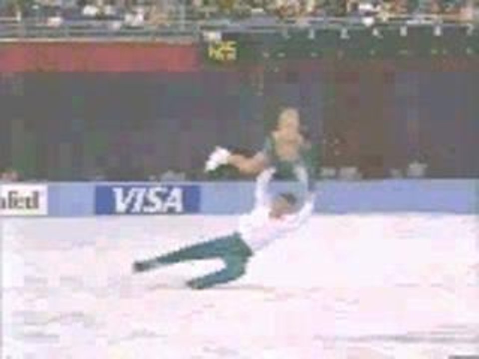 Gamelle en patins a glace