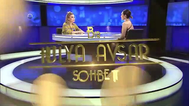 Hülya Avşar'dan İrem Derici'ye Büyük Gaf: Şimdi de Çok Güzel Değilsin