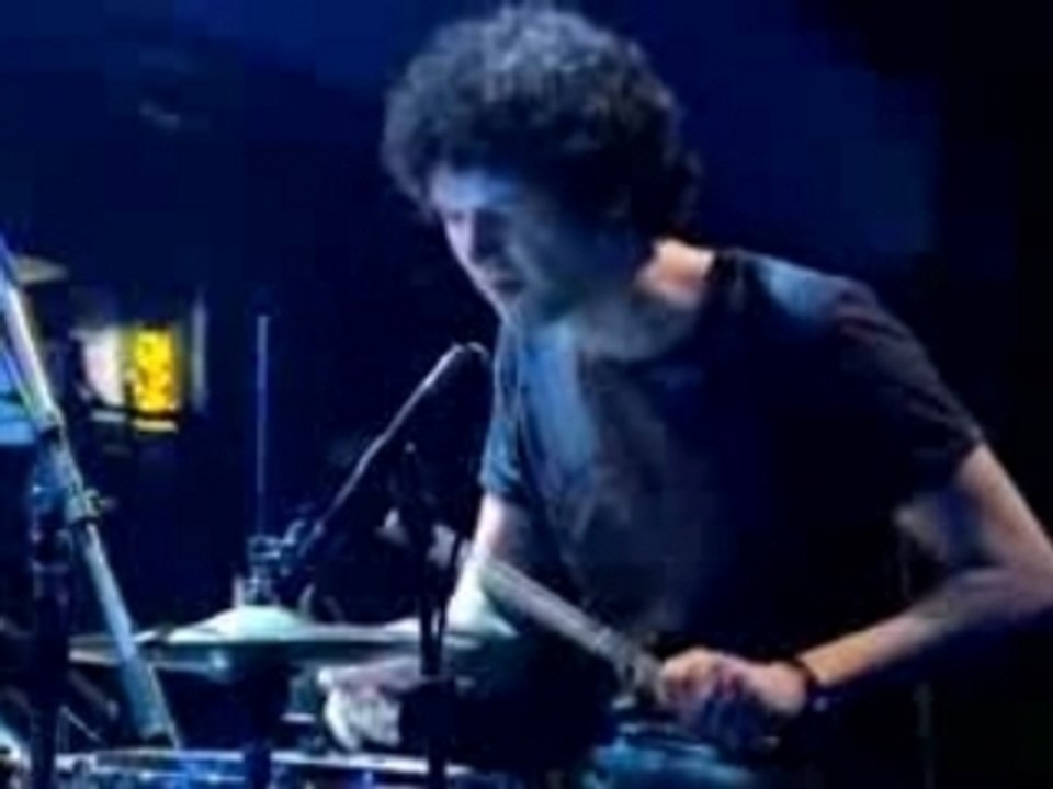 Shy Child - Drop The Phone (Live Jools Holland 2007)