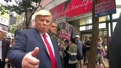 Obama Trump & Kim Jong Un Lookalikes Spotted In Hong Kong