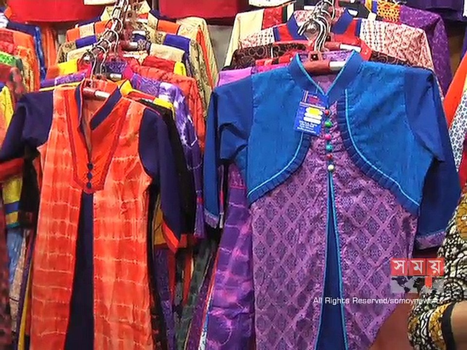 পহেলা বৈশাখের কেনাকাটায় জমে উঠেছে রাজধানীর মার্কেটগুলো