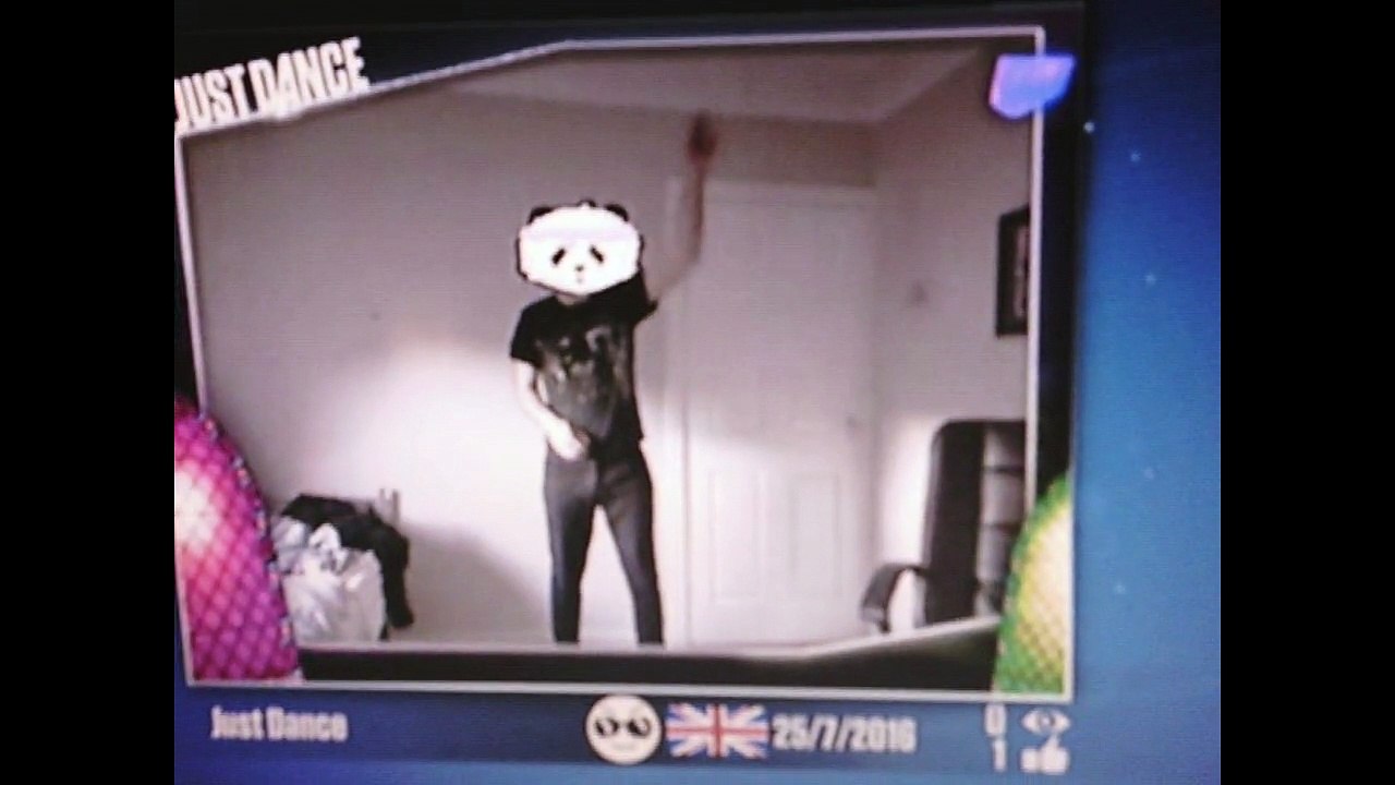Just Dance 4 dancing to Just Dance