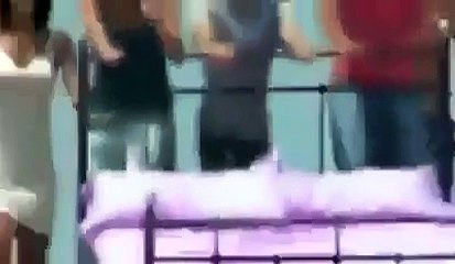 watch it Amazing Bed Strunt on the trucks