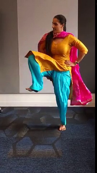 Home made dance awesome dance -video from my phone