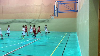 REBOTE OFENSIVO Y CANASTA DE ÁLVARO BUENO