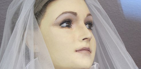 Manequim de loja mexicana seria o corpo de mulher que morreu há 75 anos